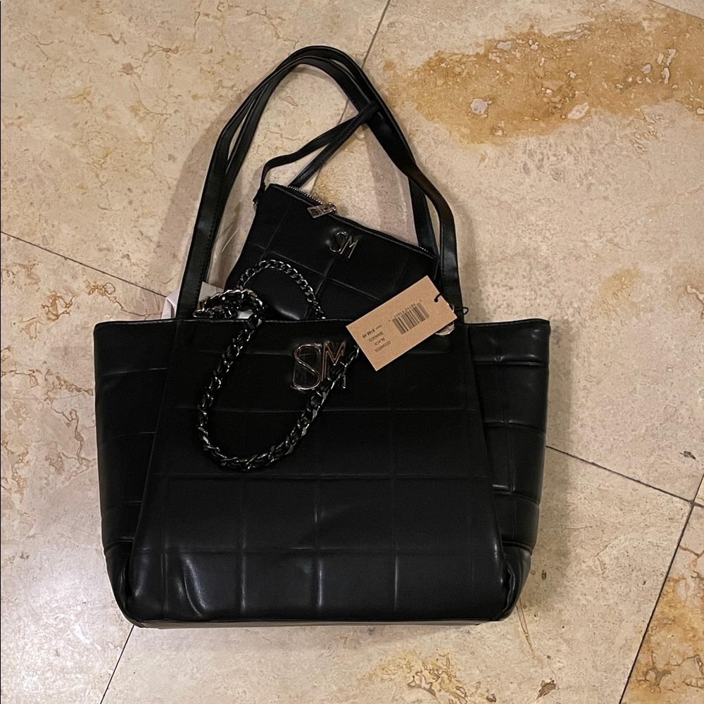 Stylish Black Tote Bag with Chain Detail